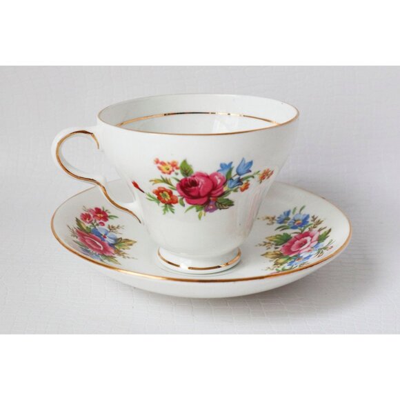 Tea Cup and Saucer Saucer Vintage Teacup and Saucer Clare Bone China Springtime - Picture 3 of 5